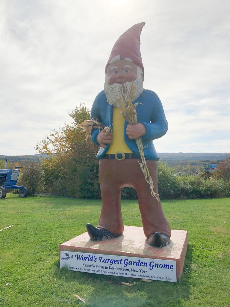 Kelder's Farm - World's largest Garden Gnome